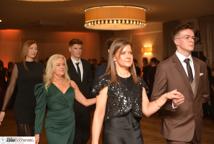 Mechanik zabalował na studniówce - sala pękała w szwach