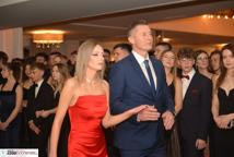 Mechanik zabalował na studniówce - sala pękała w szwach