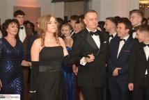 Mechanik zabalował na studniówce - sala pękała w szwach