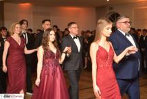 Mechanik zabalował na studniówce - sala pękała w szwach