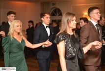 Mechanik zabalował na studniówce - sala pękała w szwach