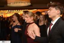 Mechanik zabalował na studniówce - sala pękała w szwach