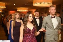 Mechanik zabalował na studniówce - sala pękała w szwach