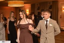 Mechanik zabalował na studniówce - sala pękała w szwach