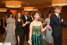 Mechanik zabalował na studniówce - sala pękała w szwach