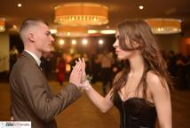 Mechanik zabalował na studniówce - sala pękała w szwach