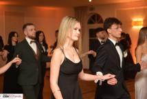 Mechanik zabalował na studniówce - sala pękała w szwach