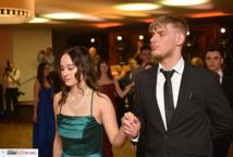 Mechanik zabalował na studniówce - sala pękała w szwach