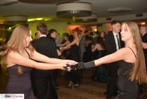 Mechanik zabalował na studniówce - sala pękała w szwach