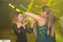 Mechanik zabalował na studniówce - sala pękała w szwach