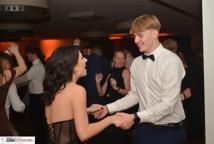 Mechanik zabalował na studniówce - sala pękała w szwach