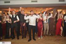 Mechanik zabalował na studniówce - sala pękała w szwach