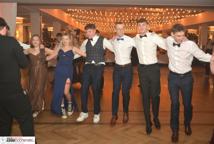 Mechanik zabalował na studniówce - sala pękała w szwach