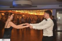 Mechanik zabalował na studniówce - sala pękała w szwach