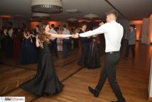 Mechanik zabalował na studniówce - sala pękała w szwach