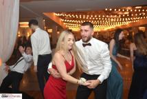 Mechanik zabalował na studniówce - sala pękała w szwach