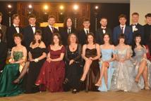 Mechanik zabalował na studniówce - sala pękała w szwach