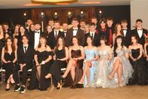 Mechanik zabalował na studniówce - sala pękała w szwach