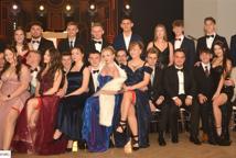 Mechanik zabalował na studniówce - sala pękała w szwach