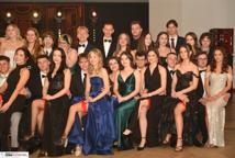 Mechanik zabalował na studniówce - sala pękała w szwach