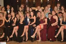 Mechanik zabalował na studniówce - sala pękała w szwach