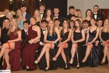 Mechanik zabalował na studniówce - sala pękała w szwach