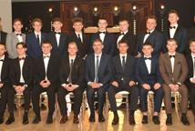 Mechanik zabalował na studniówce - sala pękała w szwach