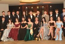 Mechanik zabalował na studniówce - sala pękała w szwach