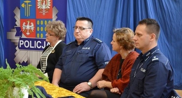 W szkole w Dąbrówce o cyberprzemocy