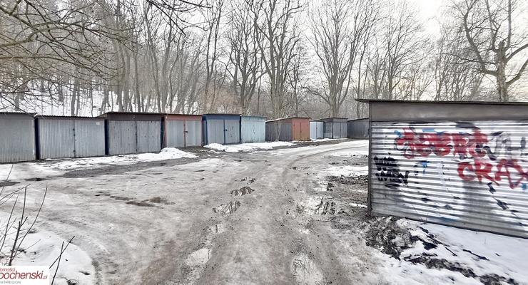 Ile nowych miejsc postojowych? Przedsiębiorcy pytają o piętrowe parkingi