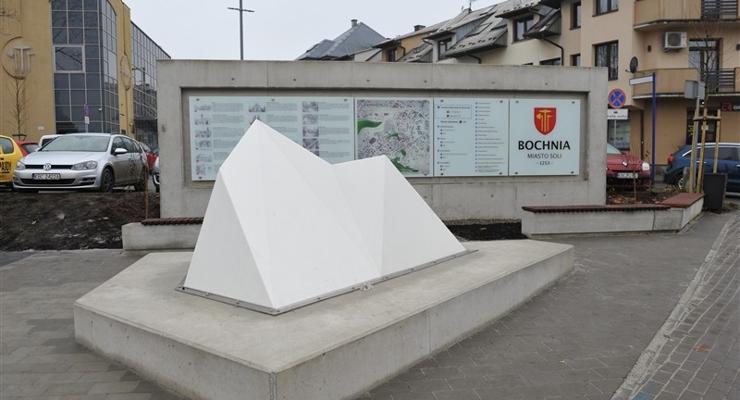 Przemyślenia o bocheńskich ,,piramidach” – jakie błędy zawiera informator