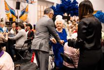 Cezary Pazura w Łapczycy - zobacz jak obchodzono Gminny Dzień Kobiet?