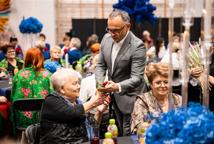 Cezary Pazura w Łapczycy - zobacz jak obchodzono Gminny Dzień Kobiet?