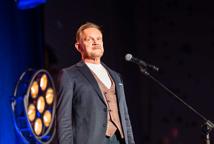 Cezary Pazura w Łapczycy - zobacz jak obchodzono Gminny Dzień Kobiet?