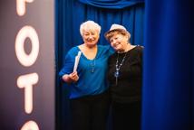 Cezary Pazura w Łapczycy - zobacz jak obchodzono Gminny Dzień Kobiet?