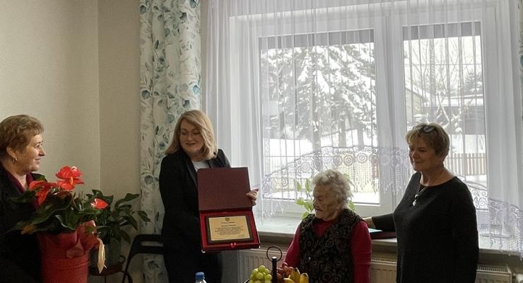 Drwinia: mieszkanka przeżyła cały wiek!