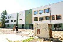 Obiekt wielofunkcyjny na os. Niepodległości na ukończeniu