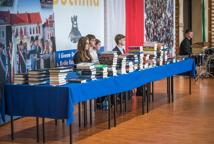 Maturzyści kończą szkołę