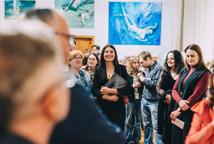 Dwa smoki w galerii Chełm – malarstwo, muzyka i taniec