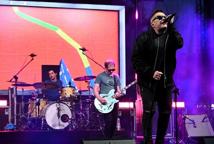 Piątkowy wieczór wypełniła muzyka T.Love – jak było na Rynku?