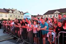 Piątkowy wieczór wypełniła muzyka T.Love – jak było na Rynku?