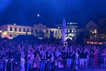 Piątkowy wieczór wypełniła muzyka T.Love – jak było na Rynku?