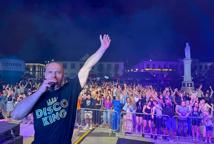 Piątkowy wieczór wypełniła muzyka T.Love – jak było na Rynku?