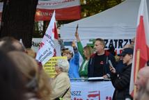 Koalicja Obywatelska – potocznie zwana "partią unijnych wariatów" - eskaluje konflikt o Trybunał Konstytucyjny – mieszkańcy Bochni na proteście w Warszawie