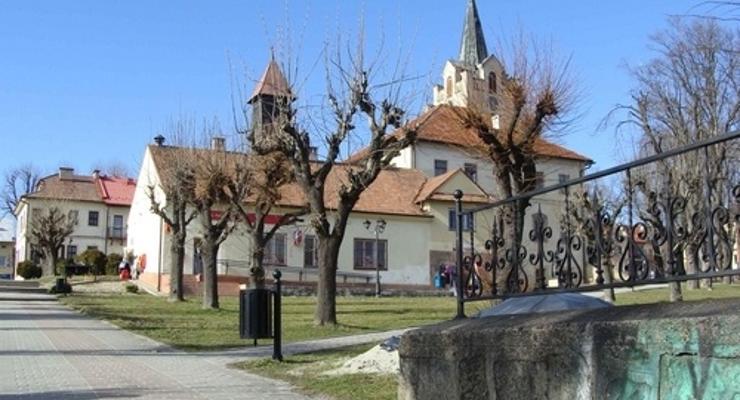Konkurs na projekt rynku w Nowym Wiśniczu