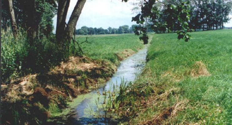Przegląd rowów i urządzeń melioracyjnych