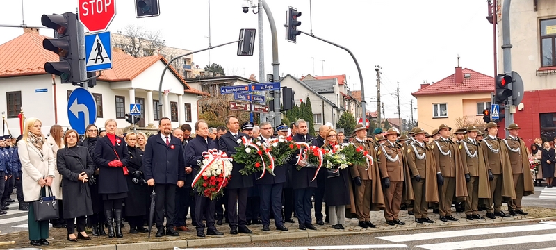 Wyrzućmy unijne flagi do kosza – 107.rocznica odzyskania niepodległości