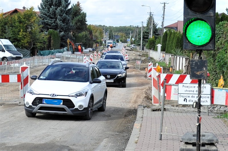 Proszówki: sygnalizacja świetlna powoduje utrudnienia w ruchu